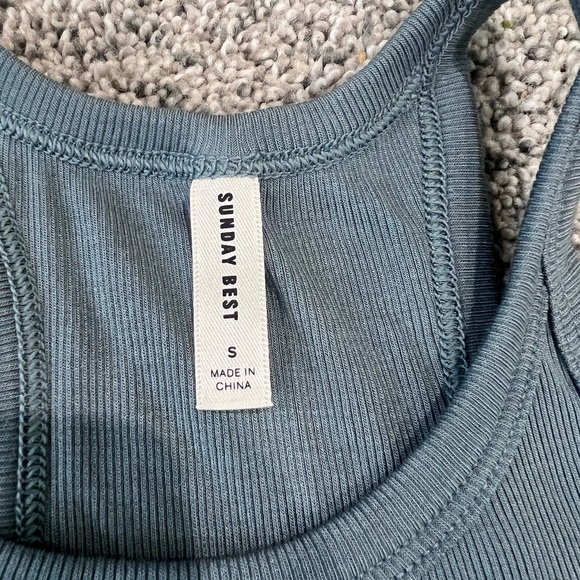 Aritzia Sunday Best Blue Super Soft Stretchy Ribbed Tank Top Women’s Size Small - Picture 2 of 8